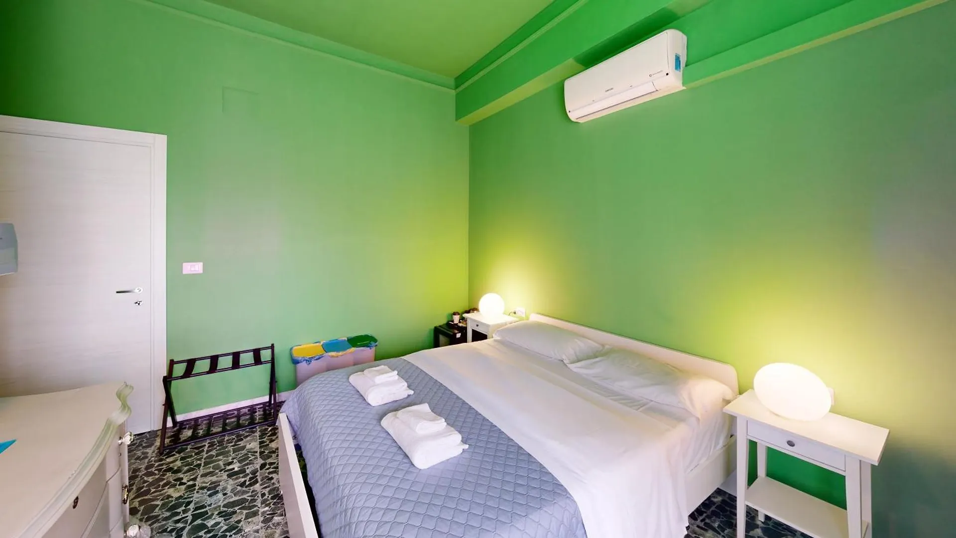 Guest House Sonnino 37 Cagliari Włochy