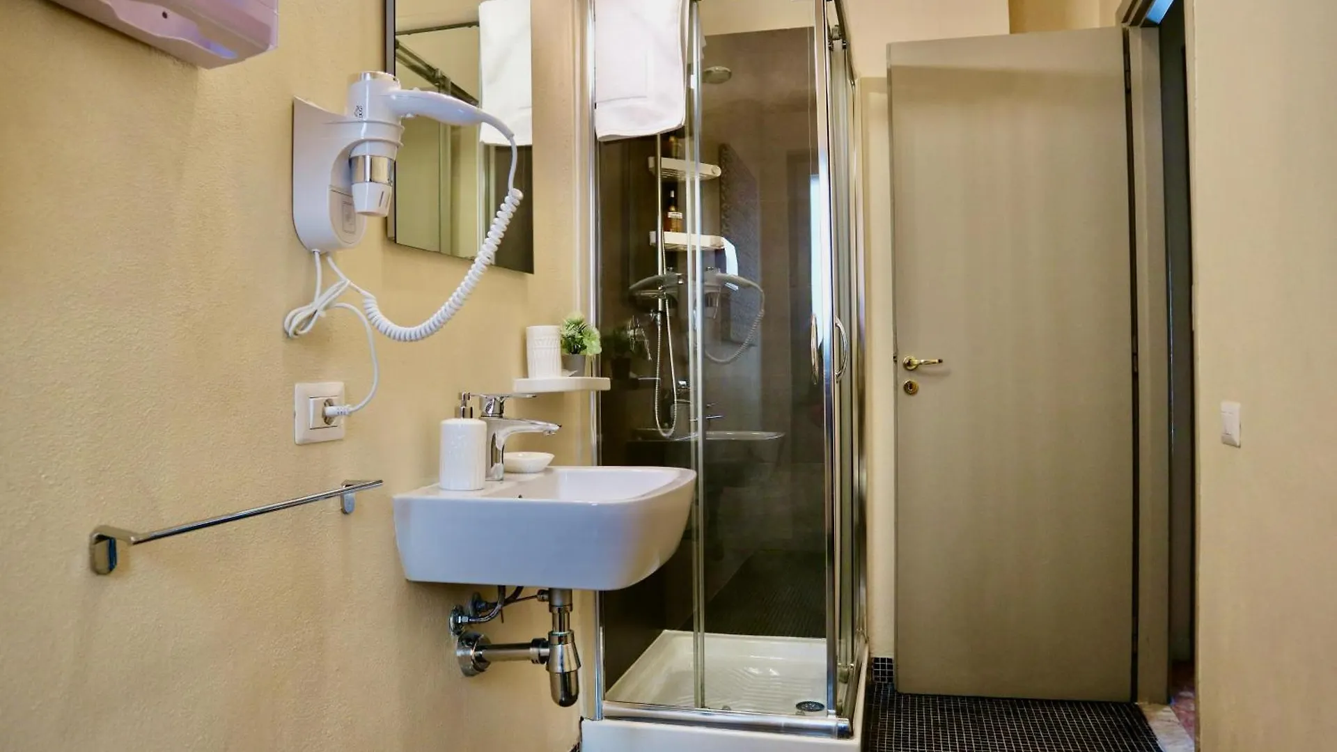 Guest House Sonnino 37 Cagliari 0*,